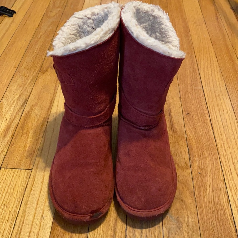 Maroon boots